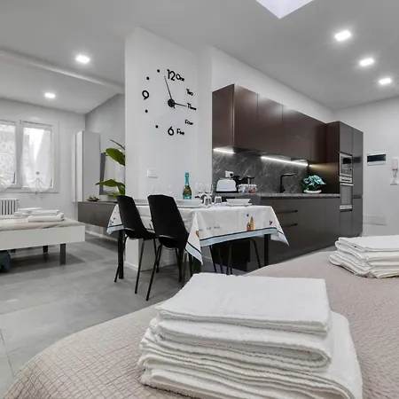 Ugo Lenzi * 볼로냐