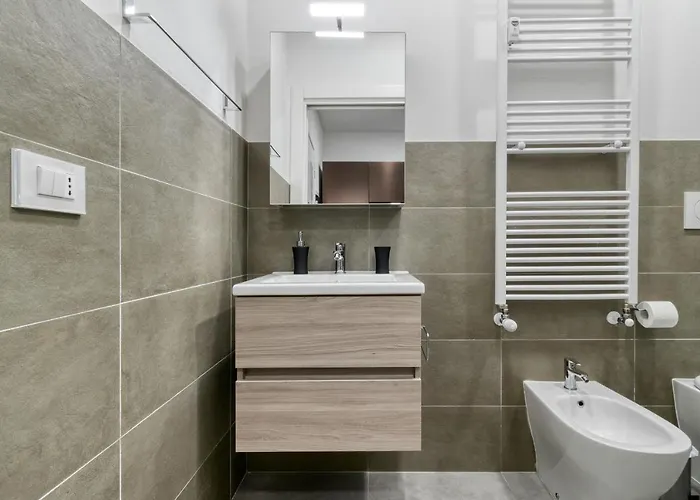 Ugo Lenzi Apartamento *